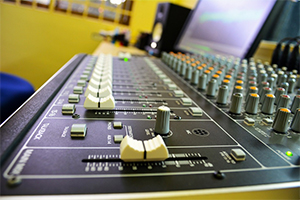 studio mischpult 2020-1